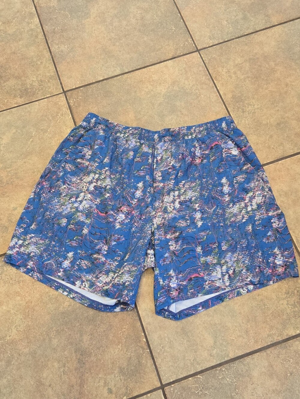 Lululemon Pace Breaker Shorts XXL Speed Floral Poolside Multi Lined Running Gym